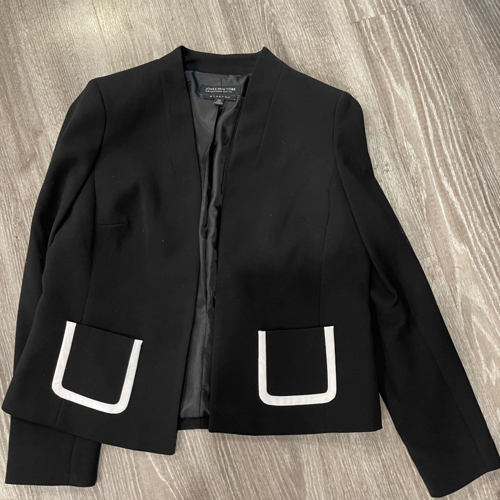 Classic black Jones New York blazer